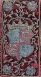 Haftowana aksamitna oprawa na John Udalls Sermons z herbem Elżbiety I, 1596