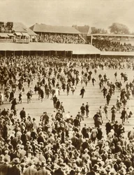 Anglia wygrywa The Ashes przeciwko Australii, Oval Cricket Ground, Londyn, 1926, 1935.