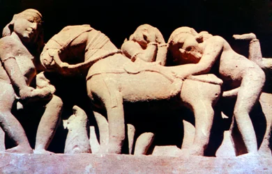 Rzeźba erotyczna, świątynia hinduistyczna, Khajuraho, Indie, 950 - 1050