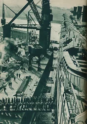 Fitting-Out Basin stoczni John Brown and Companys w Clydebank, 1937