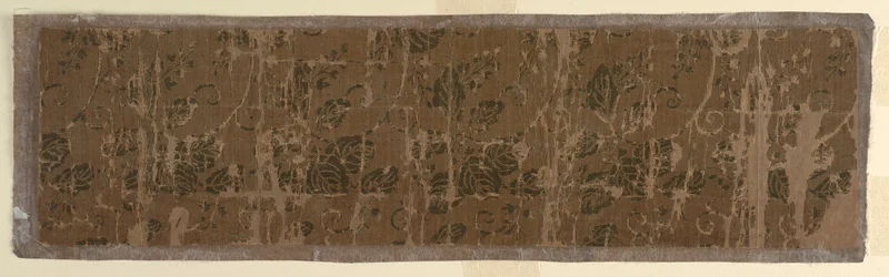 Fragment szaty buddyjskiej kesa, z okresu Momoyama lub Edo, koniec XVI-XVII wieku.