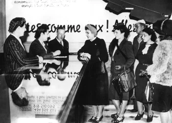 Francuzki zaciągają się do pracy wojennej w Niemczech, 1940-1944