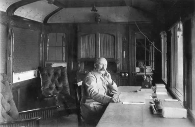 Generał Philippe Petain, dowódca 2 armii francuskiej, Verdun, Francja, 1916
