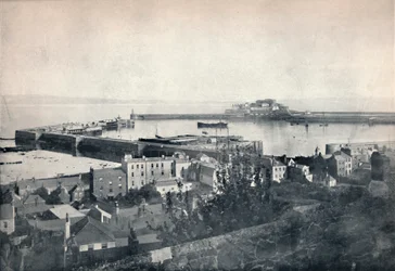 Guernsey - St. Peter-Port i Castle Cornet, 1895