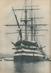 HMS Victory zanim został przeniesiony do suchego doku w 1922, 1936