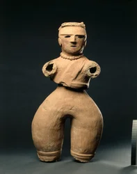 Haniwa Figura kobiety, ok. 1930 r. 500s.