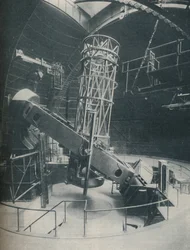 Okrągły żywopłot ze stali i betonu, 100-calowy odbłyśnik, c1935