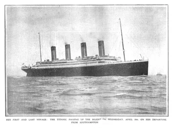 Jej pierwsza i ostatnia podróż: Titanic Passing Solent w środę 10 kwietnia 1912 r.