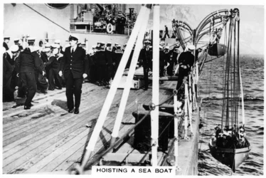 Podnoszenie łodzi morskiej, HMS Nelson, 1937