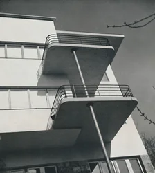 Dom dla dwóch rodzin w Budapeszcie, Rumunia, 1933