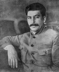 Józef Stalin, urodzony w Gruzji radziecki rewolucjonista komunistyczny i przywódca, maj 1923