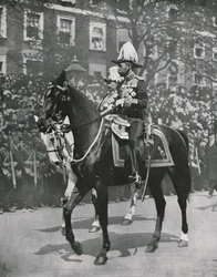 Król Jerzy V na pogrzebie swojego ojca, króla Edwarda VII, Londyn, 20 maja 1910.