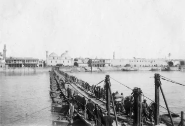 Most łodzi Kotah, Bagdad, Irak, 1917-1919