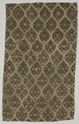 Fragment lampy z kwiatami w ostrołukowej siatce, XVII wiek.