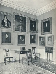 Pozostawienie portretów w salonie, 1926