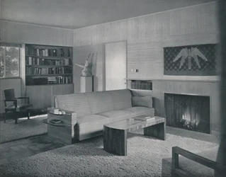 Salon zaprojektowany przez Honora Eastona i Alyne Whalen w domu w Los Angeles, 1942