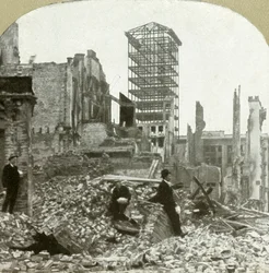 Patrząc na południe, róg Sutter i Stockton, 1906.