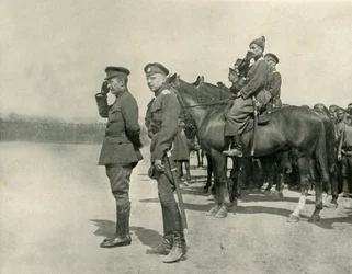 M. Kiereński pozdrawiający wojska, lipiec 1917, 1919.