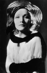 Marlene Dietrich 1901-1992, urodzona w Niemczech amerykańska aktorka, piosenkarka i artystka, XX wiek