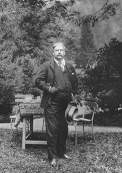 Pan George Edwardes, 1911