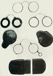 Okulary i koperty norymberskie: koniec XVII i początek XVIII wieku, 1934.