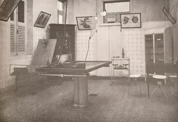 Sala Operacyjna Służby Medyczno-Prawnej, 1914