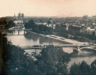 Paryż. - Panorama w kierunku Notre-Dame. -LL, c1910.