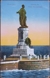 Pocztówka przedstawiająca posąg Ferdynanda de Lesseps w porcie Port Said, początek XX wieku (kolor lito) (po zdjęciu)