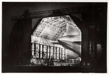 Przygotowania do lotu nocnego, Zeppelin LZ 127 Graf Zeppelin, 1933