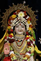 Radha Murthy. Francja