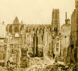 Katedra w Reims, Reims, północna Francja, c1914-c1918