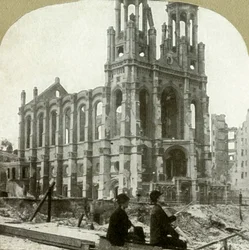 Ruiny żydowskiej synagogi przy Sutter St. przetrwały wielkie trzęsienia ziemi w latach 1865 i 1868, 1906.