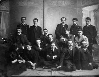 Rosyjski pisarz i poeta Andrei Bely z autorami-symbolistami, 1907