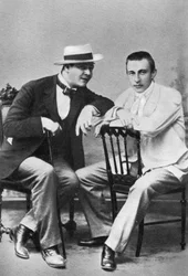 Rosyjski śpiewak operowy Fiodor Chaliapin z kompozytorem i pianistą Siergiejem Rachmaninowem, c1890