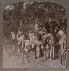 Rosjanki pełniące służbę na brzegach Jordanu, ok. 1900