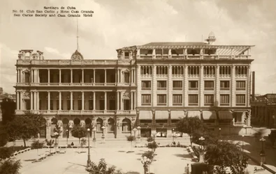 Santiago de Cuba - Towarzystwo San Carlos i Hotel Casa Granda, ok. 1920r.