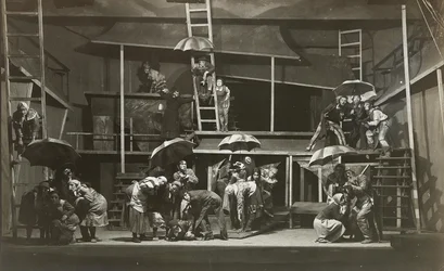 Scena z Czarownicy Abrahama Goldfadena, Państwowy Żydowski Teatr Kameralny, Moskwa, 1921.