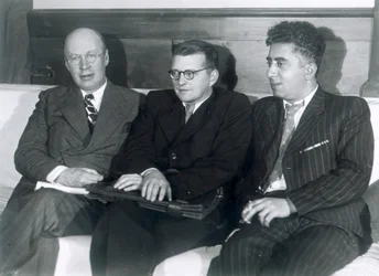 Siergiej Prokofiew, Dymitr Szostakowicz i Aram Chaczaturian, kompozytorzy rosyjscy, 1945