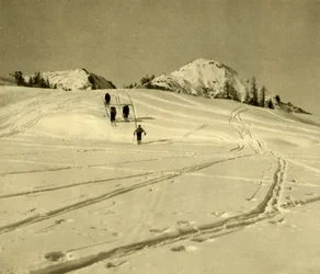 Narciarstwo w górach Totes Gebirge, Austria, c1935.