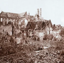 Katedra w Soissons, Soissons, północna Francja, c1914-c1918.
