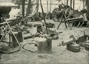 Trochę łupów z pola bitwy, 1919.
