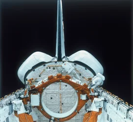 Astronauta promu kosmicznego na EVA, lata 80.