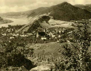 Szpic nad Dunajem, Wachau, Dolna Austria, c1935.