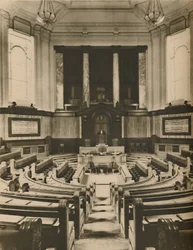 Wspaniała sala na obrady członków rady hrabstwa londyńskiego, c1935.
