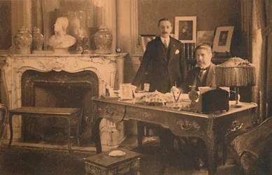 Pracownicy Ambasady Kubańskiej w Brukseli, Belgia, 1927.