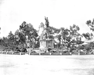Posąg Kolumba na Paseo, Mexico City, Meksyk, ok. 1900.
