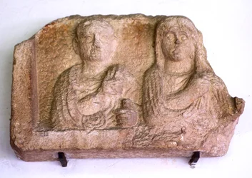 Stela, 2 portrety Optata Fada i Lucius Valius Rufus