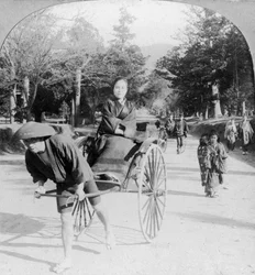 Przejazd przez park w Nara, Japonia, 1901