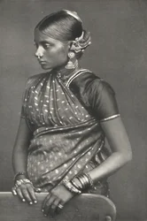 Tamulin z biżuterią, 1926