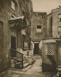 Dom Bridge w George Row, Bermondsey, c1935.